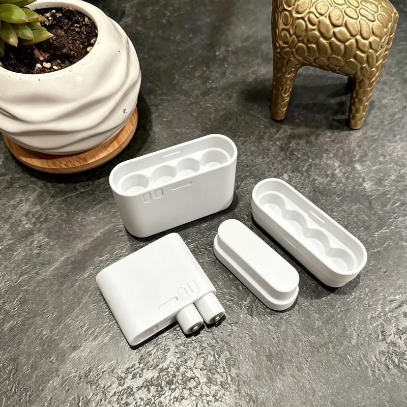 4つのスロットを備えたAA電池収納ボックス。持ち運び可能なA - Battery Case Storage のレビューと価格
